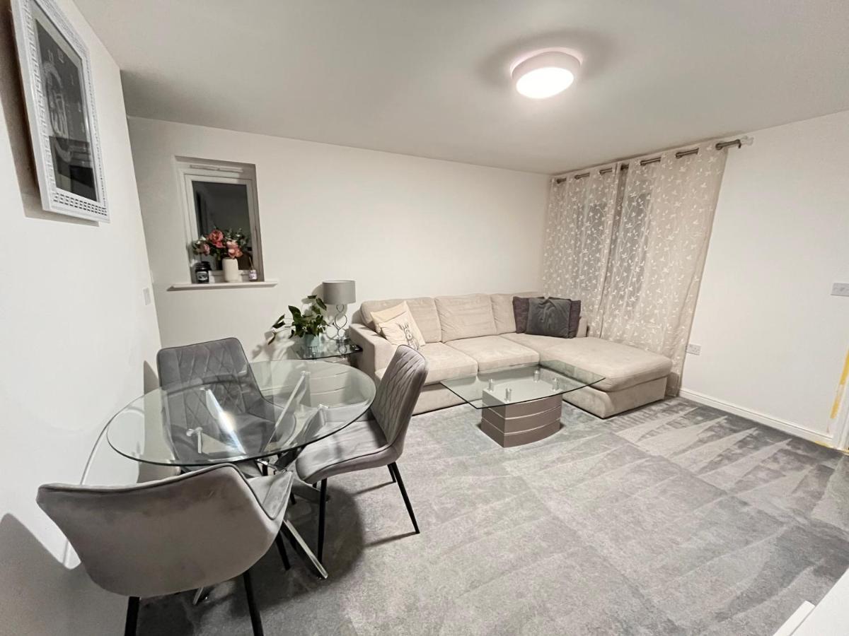New Ollerton Parkgate Rest Apartment Bagian luar foto